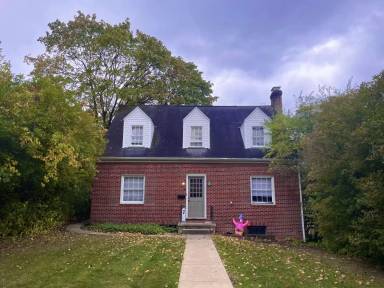Main picture of 324 S Atherton St