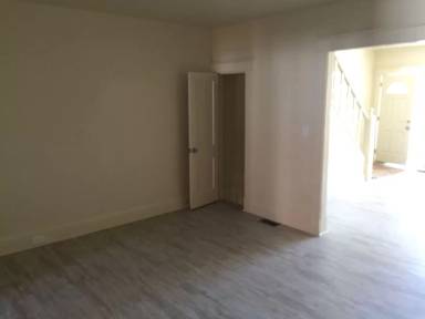 Main picture of 3322 Brighton St