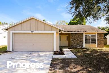 Main picture of 3204 Carlsbad St