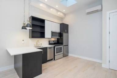Main picture of 609 Communipaw Ave