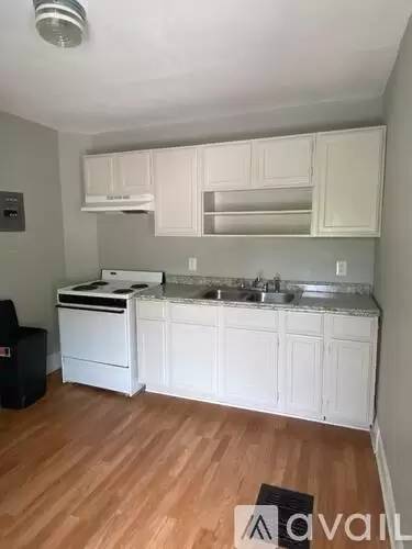 Main picture of 220 W Excelsior St