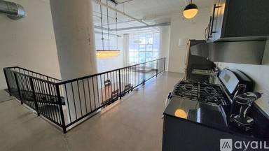 Main picture of 530 Molino St