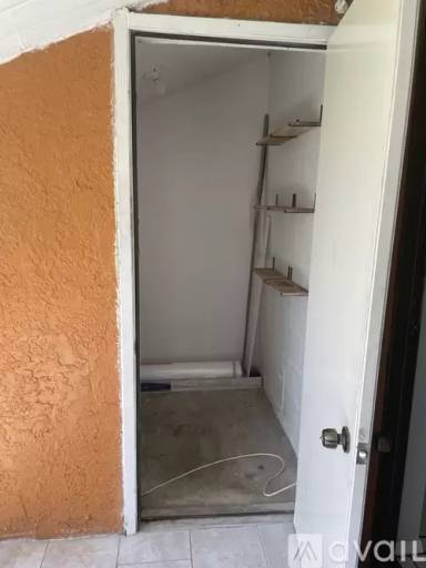Main picture of 72 Silver Park Cir