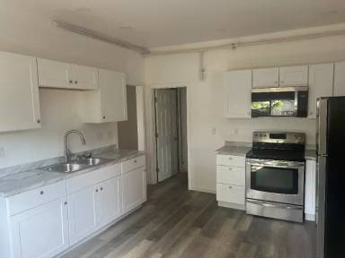 Main picture of 325 1st Ave