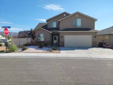 Main picture of 2917 Arabesque Dr