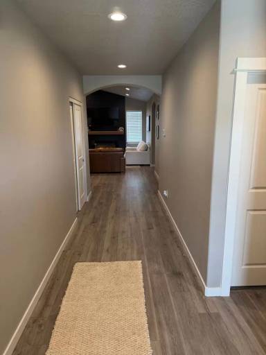Main picture of 2021 E C St