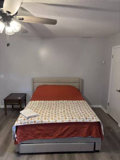 Main picture of 7541 Coleridge Rd