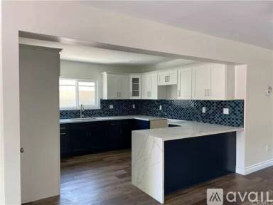 Main picture of 2842 Hyans St
