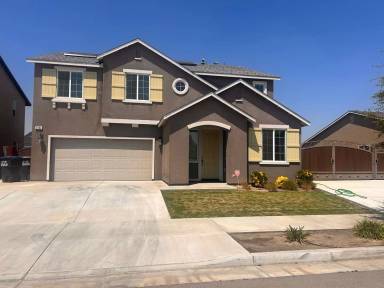 Main picture of 4004 E Myrtle Ave