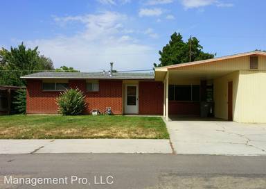 Main picture of 2406 W Lemhi St