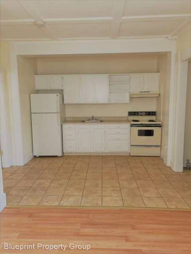 Main picture of 20 E Housatonic St