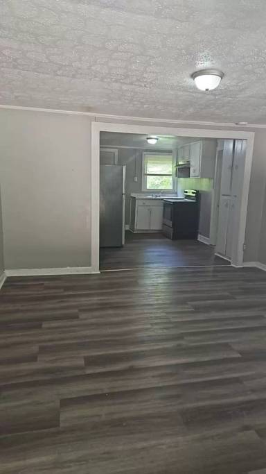 Main picture of 2206 Roosevelt Dr
