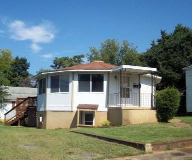 Main picture of 2345 Cobbs St