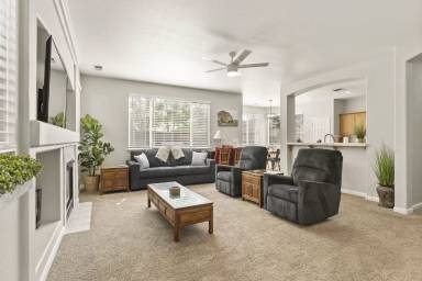 Main picture of 10640 Arbor Way