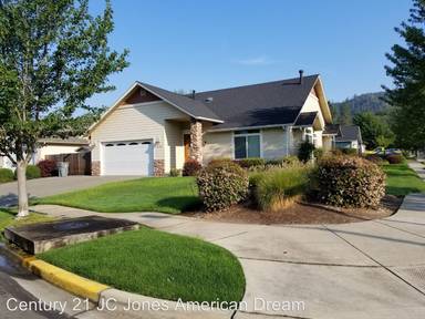 Main picture of 2100 SW Ford St