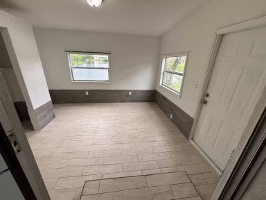 Main picture of 5321 Oates Ave