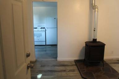 Main picture of 327 Division St