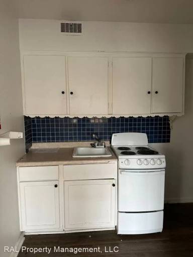 Main picture of 2270 Torrey Hill Dr