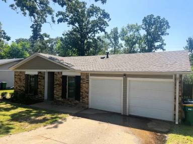 Main picture of 917 Nicole Dr