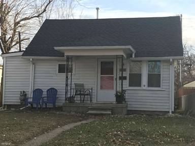 Main picture of 1032 E Bernhard Ave