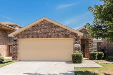 Main picture of 8905 Tenderfoot Ln