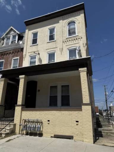 Main picture of 1427 W Turner St