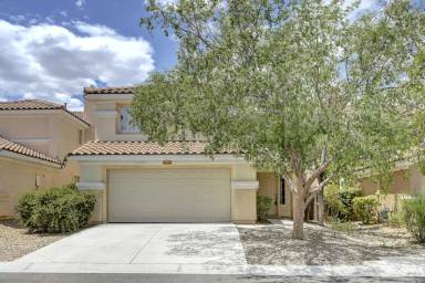 Main picture of 1921 Verbania Dr