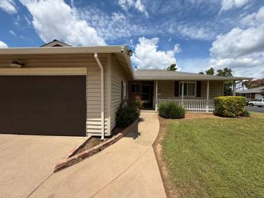 Main picture of 10495 Malaga Way