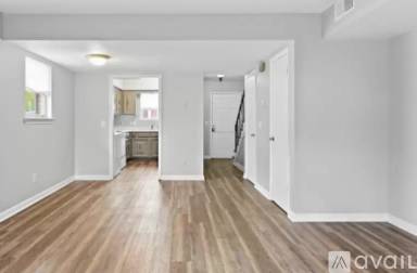 Main picture of 520 Wando Dr