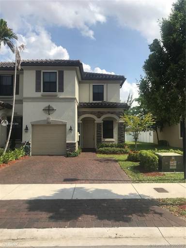 Main picture of 3432 W 92nd Pl