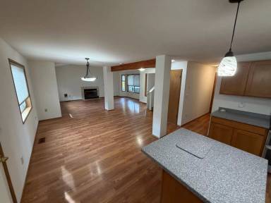 Main picture of 18714 103rd Ave NE