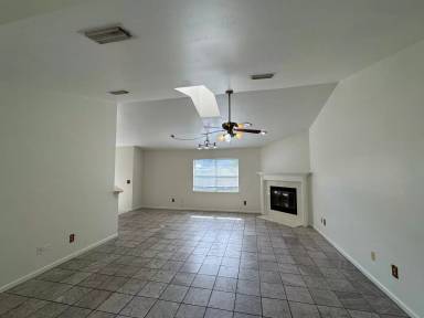 Main picture of 3915 Station Ct S