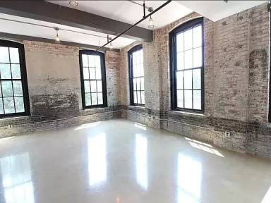 Main picture of 410 Memphis St