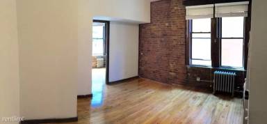 Main picture of 346 East 13th St
