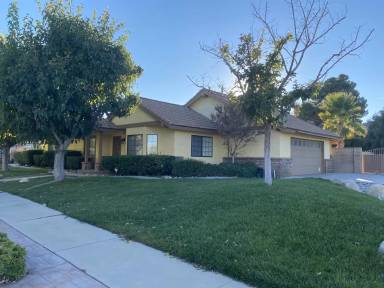 Main picture of 39625 Makin Ave
