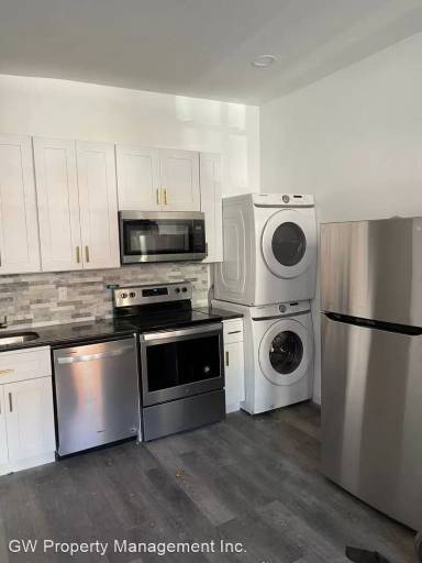 Main picture of 2920 W Diamond St