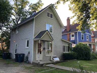 Main picture of 1116 Packard St