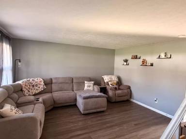 Main picture of 211 Centenial Ave