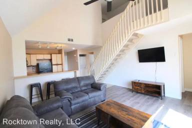 Main picture of Hunters Ridge Condominiums