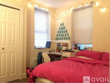 Main picture of 831 Beacon St