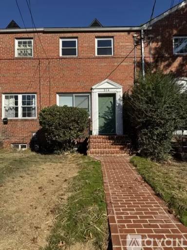 Main picture of 310 Clifford Ave