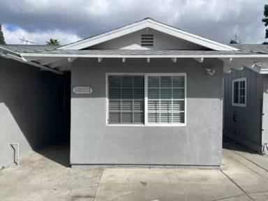 Main picture of 11003 1/2 Kadota Ave