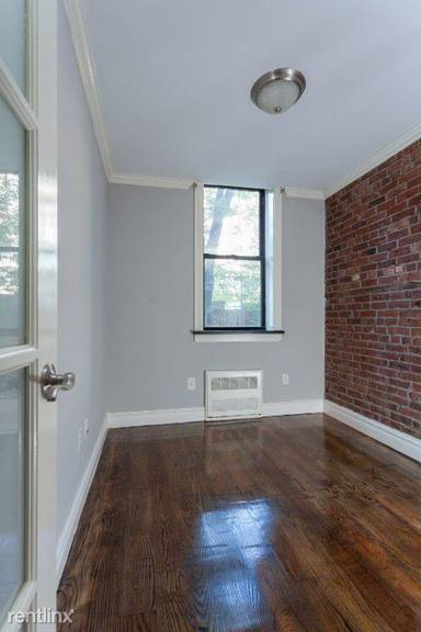 Main picture of 234 W 14th St