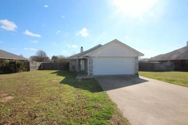 Main picture of 204 Willow Rd