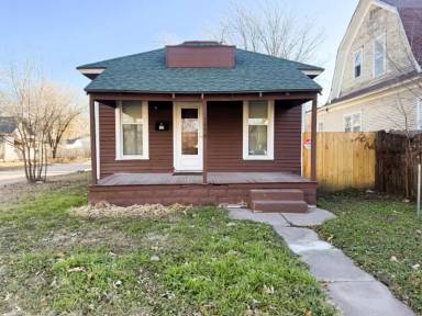 Main picture of 1250 N Jefferson St