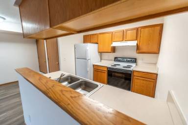 Main picture of 801 Tecumseh Rd