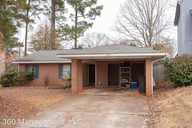 Main picture of 839 Chickasaw Ave