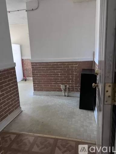 Main picture of 36 Lake St