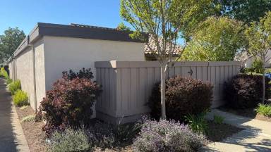 Main picture of 37 Mt Wilson Way