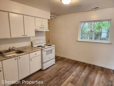 Main picture of 213 Pilgrim Rd